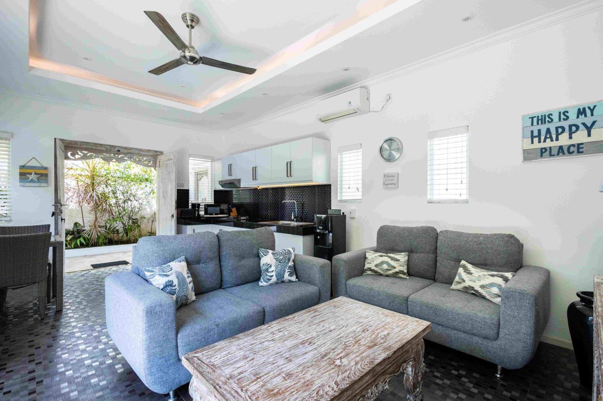 Charming, Villa Sofie - Central Sanur With Refreshing Pool מראה חיצוני תמונה