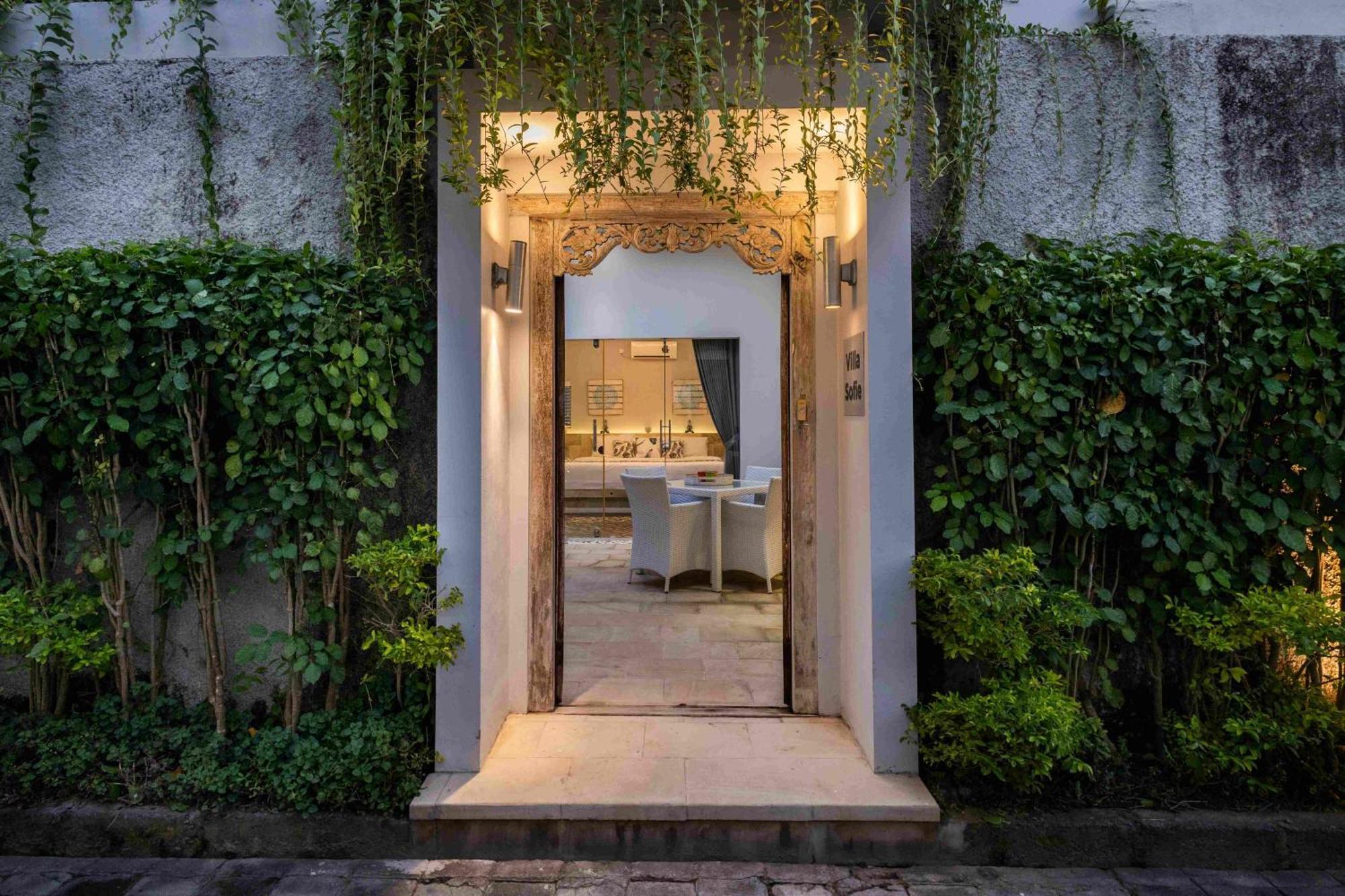 Charming, Villa Sofie - Central Sanur With Refreshing Pool מראה חיצוני תמונה